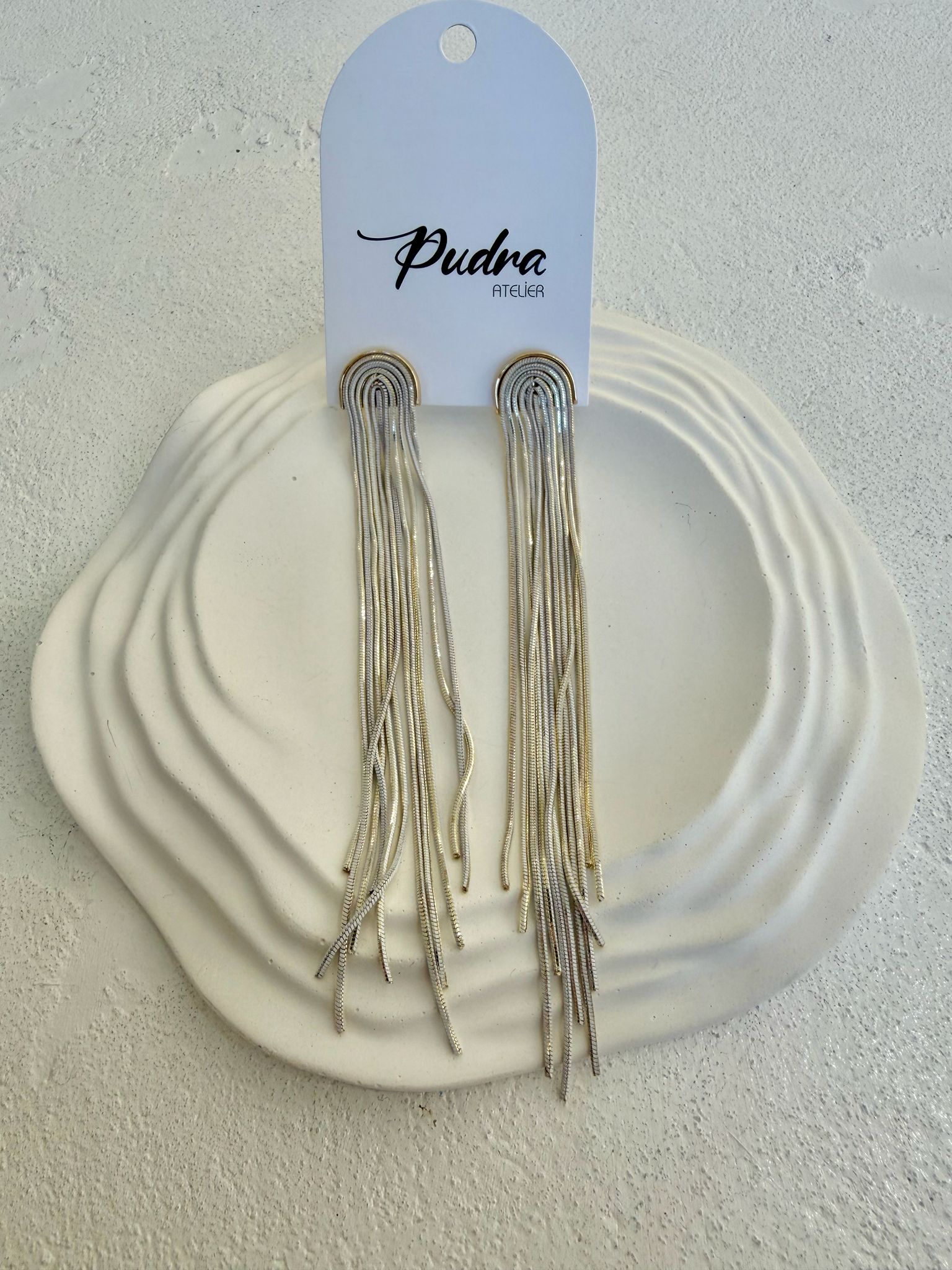 Marka Muadil Gold Silver Sallantılı Küpe