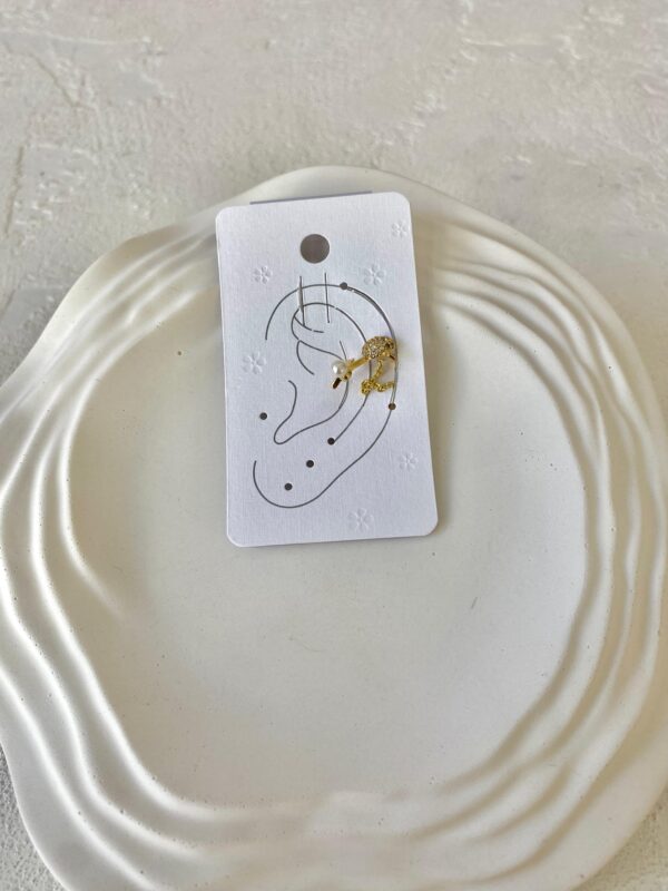 Taşlı İncili Lale Şeklinde Earcuff Kıkırdak Küpe