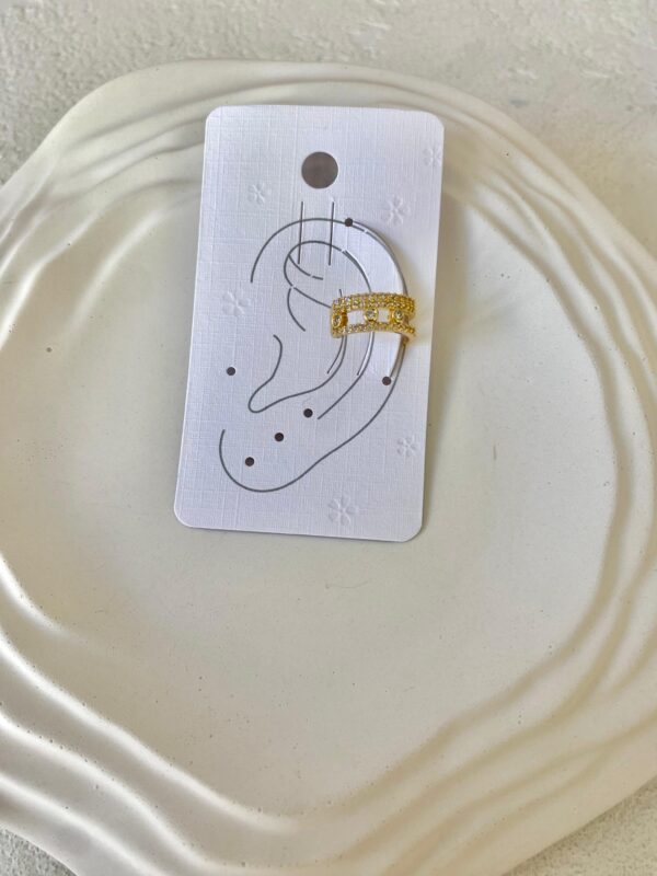 Taşlı Küçük Toplu Earcuff Kıkırdak Küpe