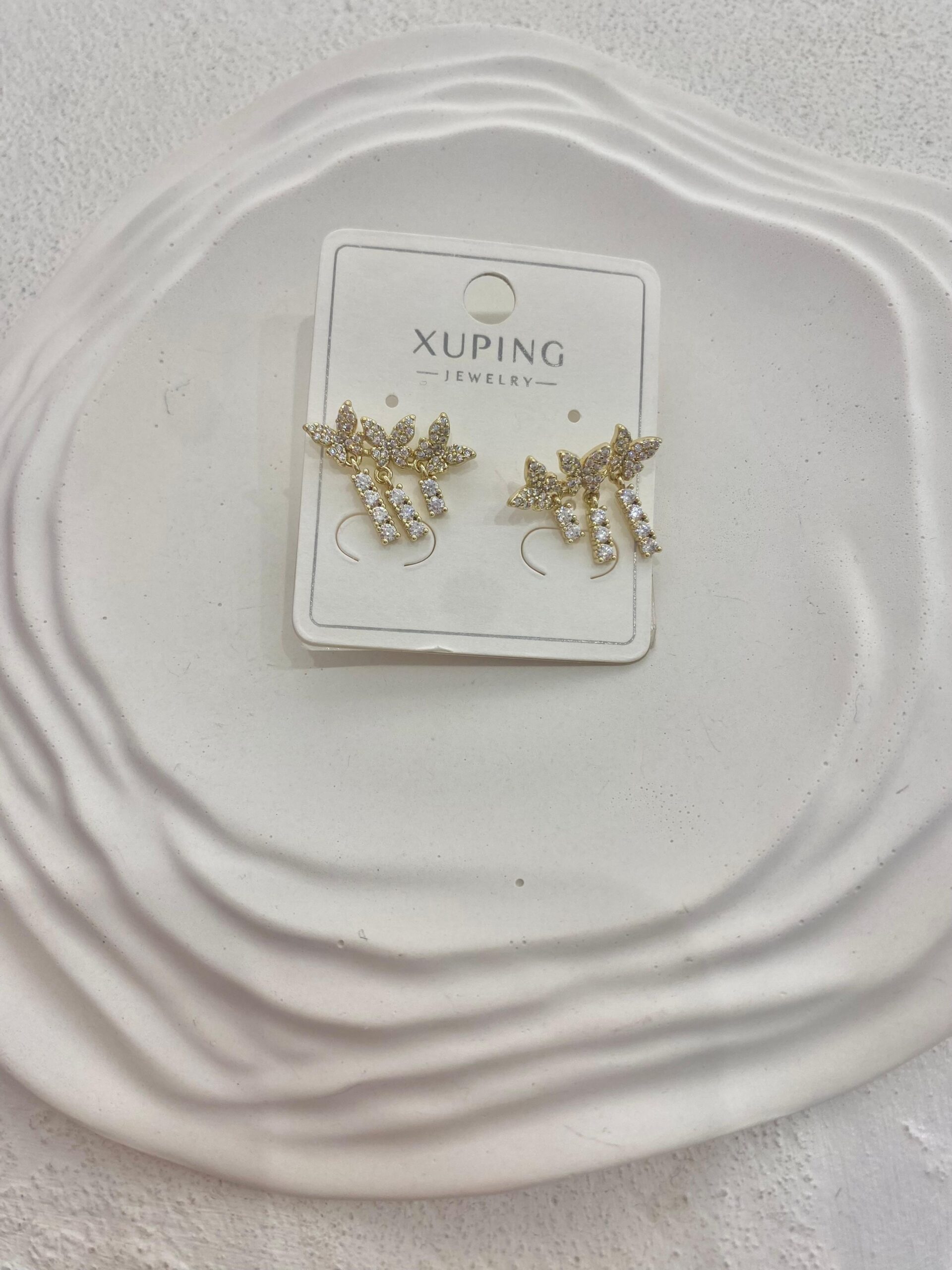 Xuping 14k Taşlı Kelebek Model Çelik Küpe