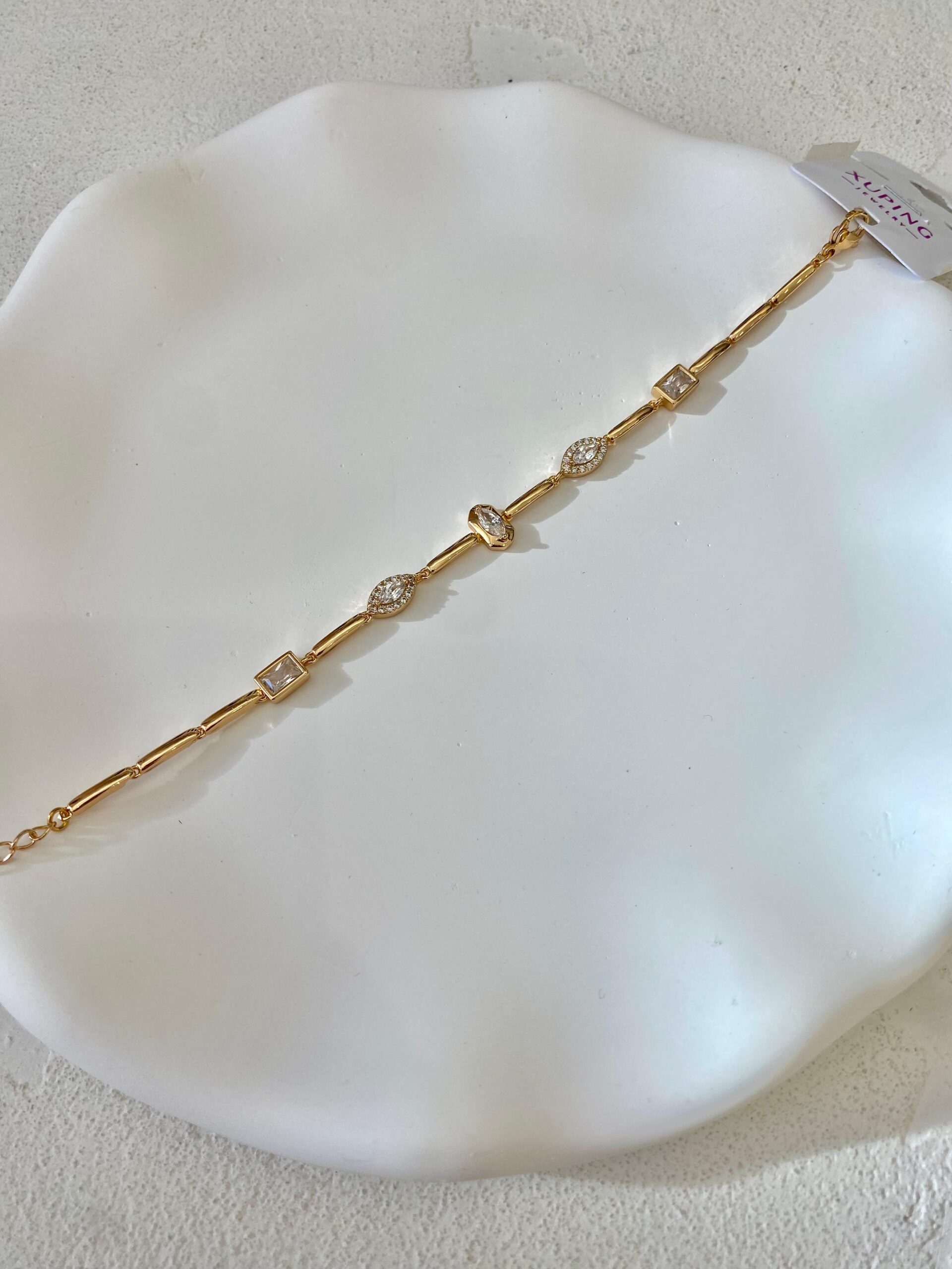 Xuping 14k Rose Gold Geometrik Taşlı Bileklik - Görsel 2