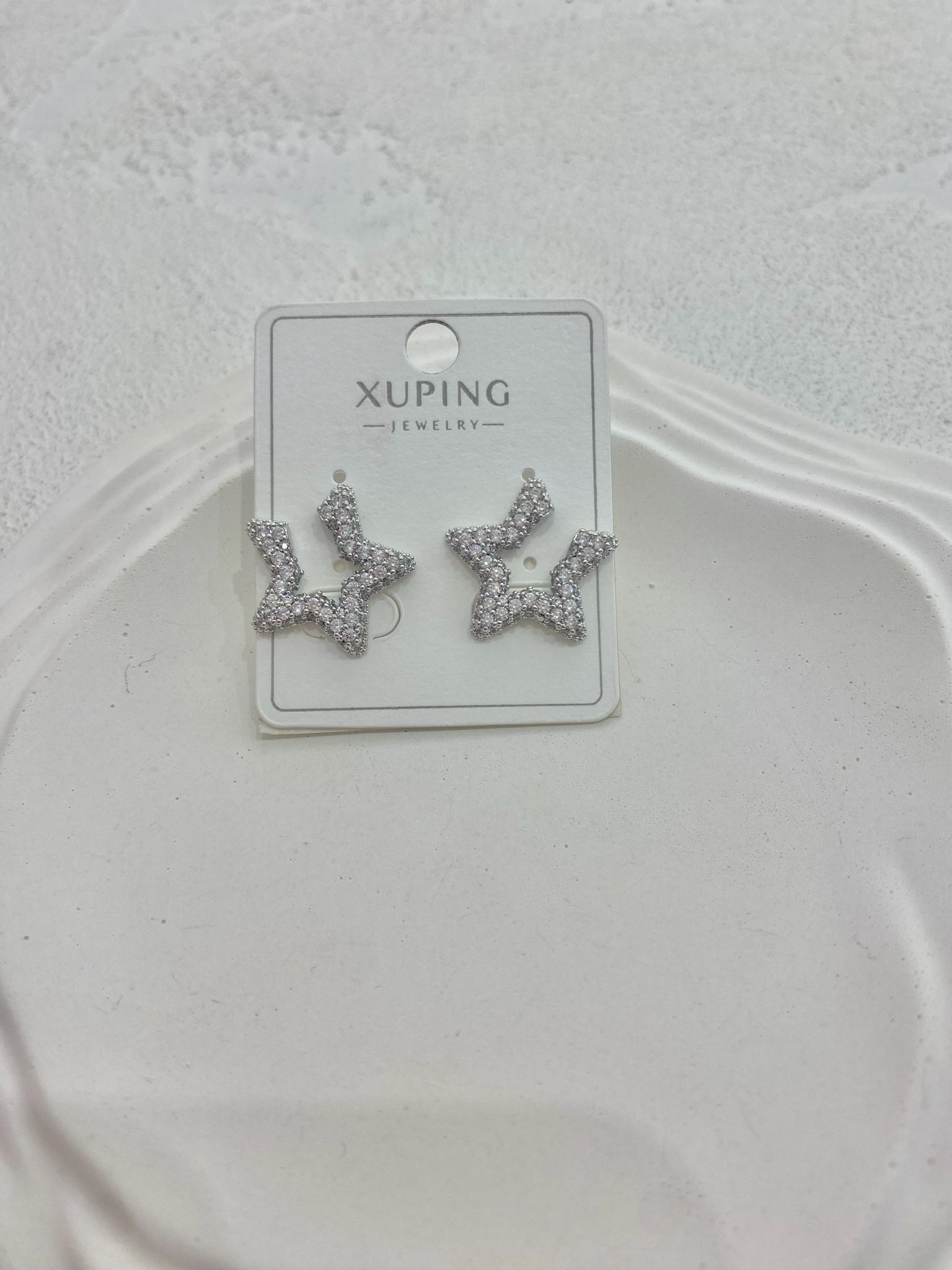 Xuping Taşlı Yıldız Küpe