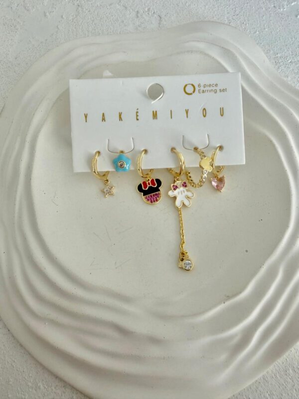 Yakemiyou Mini Mouse Sallantılı Çoklu Çelik Küpe
